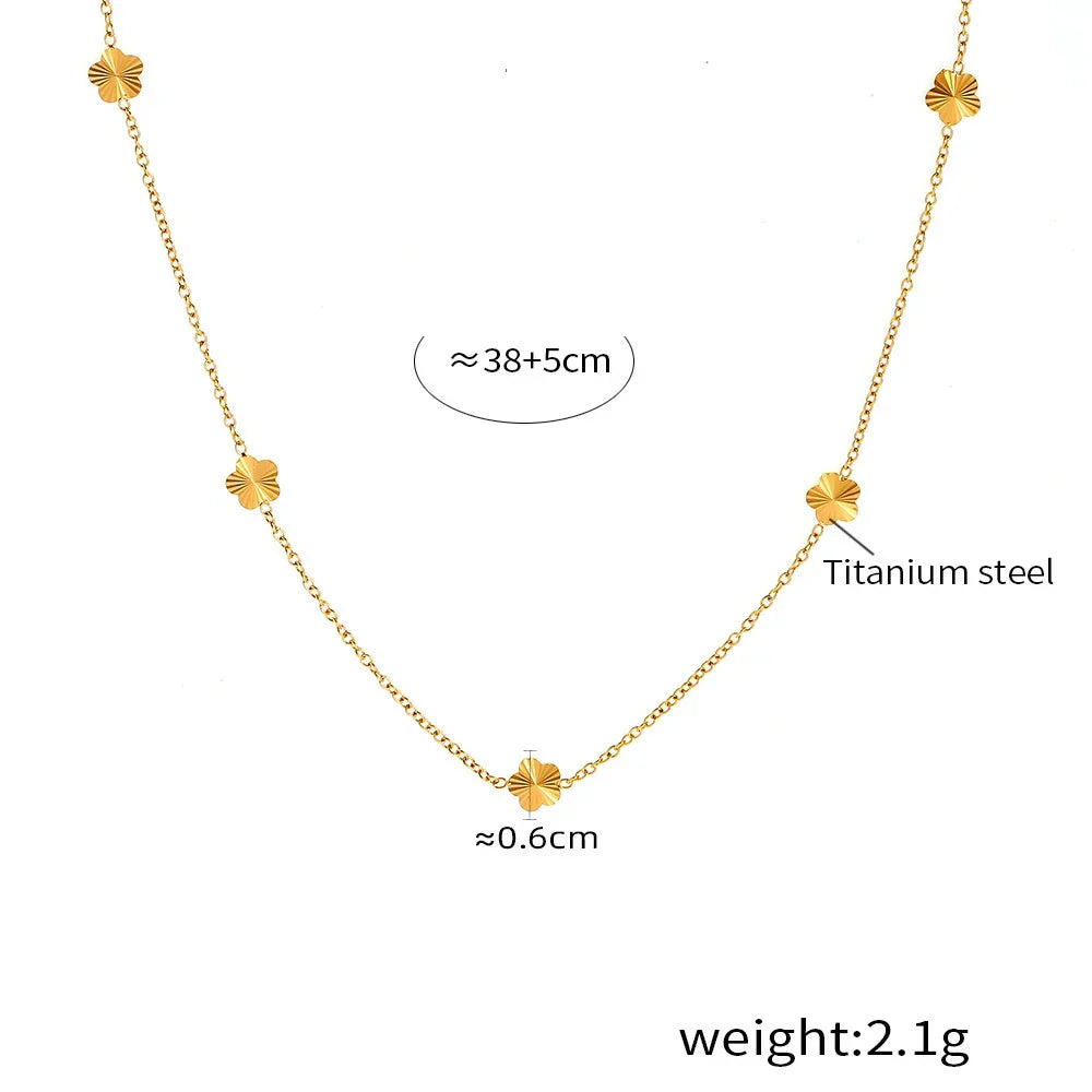 Elegant Golden Flower Stainless Steel Charm Necklace 18K Gold Plated Waterproof Non-Tarnish High Polished Jewelry for Women Gift